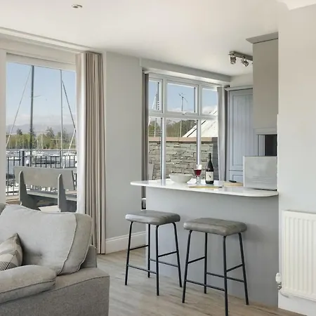 Waters Edge - Ridgestone *